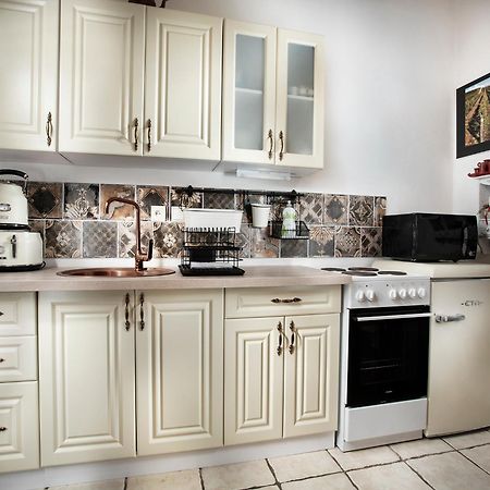 Lichtenstein Lva Apartman Břeclav エクステリア 写真