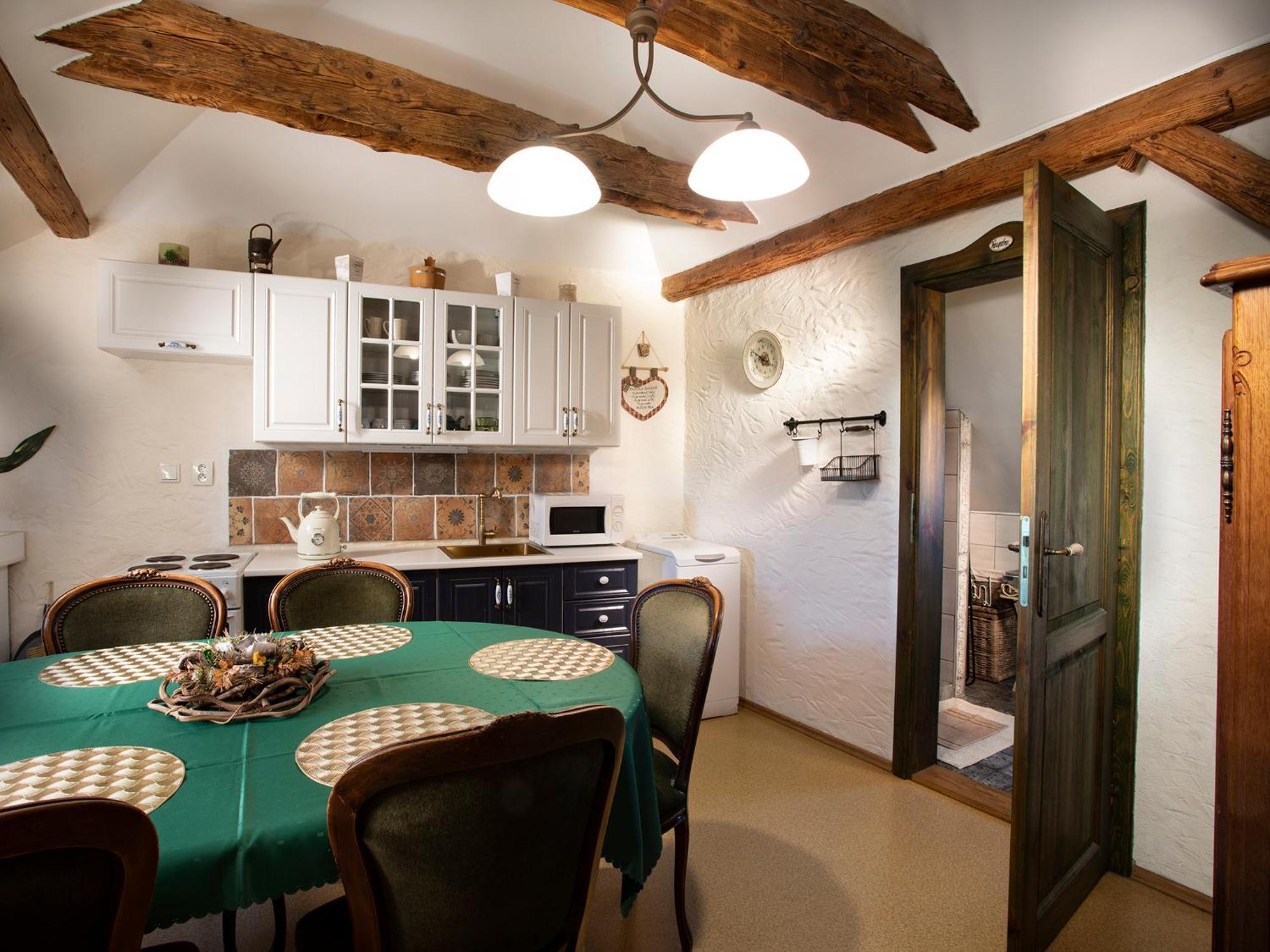 Lichtenstein Lva Apartman Břeclav エクステリア 写真