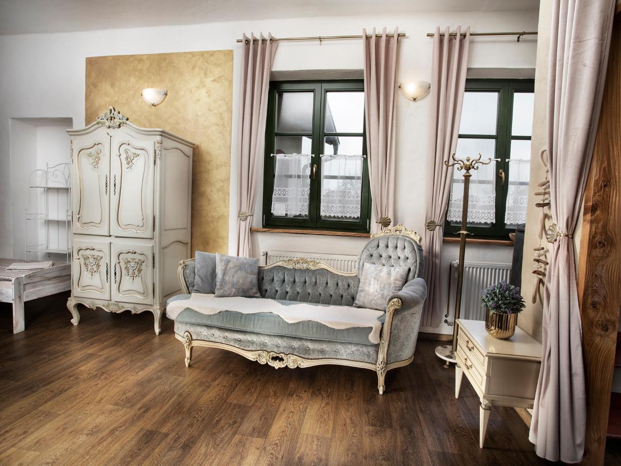 Lichtenstein Lva Apartman Břeclav エクステリア 写真